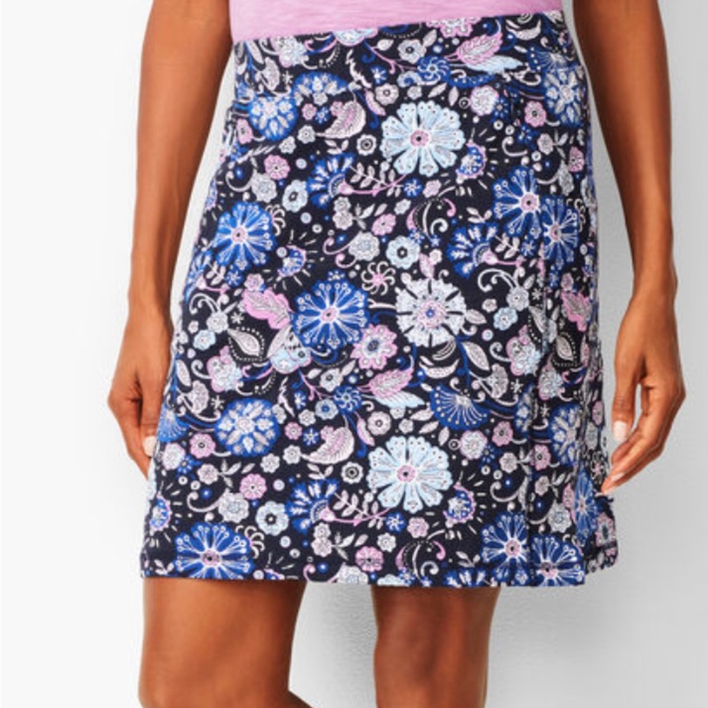 NWOT- T by Talbots everyday yoga skort small